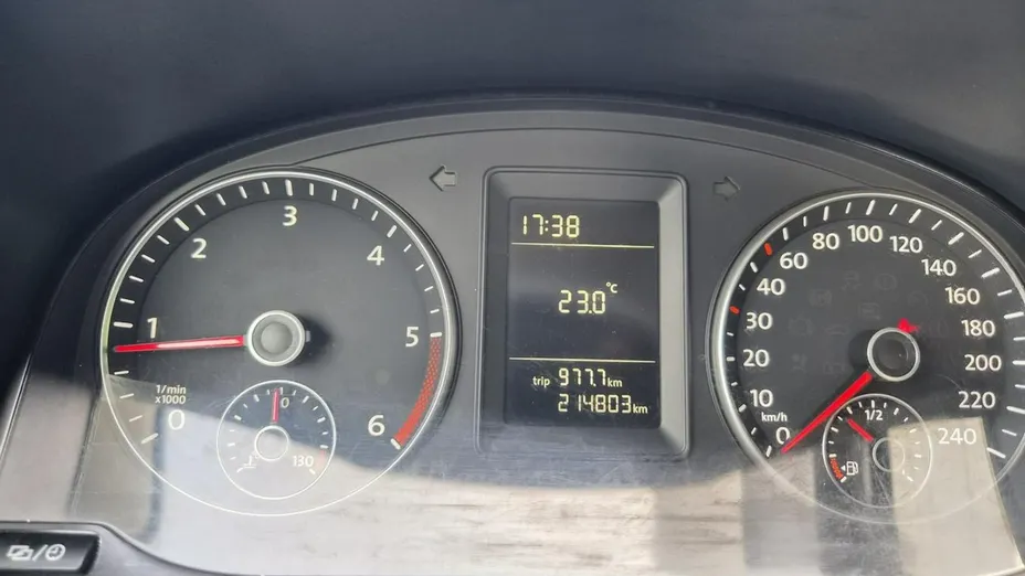 VOLKSWAGEN Caddy -