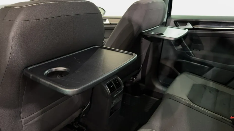 VOLKSWAGEN Golf Sportsvan -