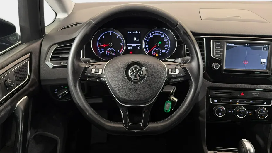 VOLKSWAGEN Golf Sportsvan -