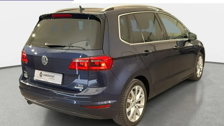 VOLKSWAGEN Golf Sportsvan -