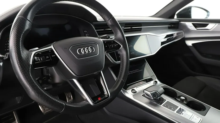 AUDI A6 -