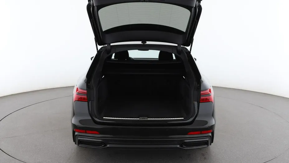 AUDI A6 -