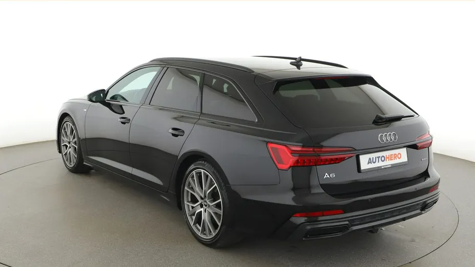 AUDI A6 -