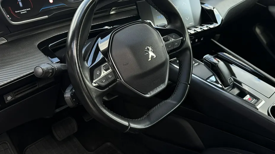 PEUGEOT 508 -