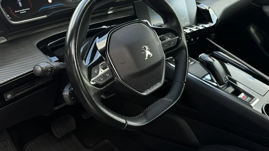 PEUGEOT 508 -