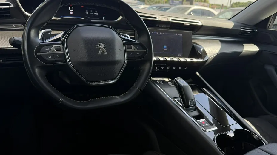 PEUGEOT 508 -