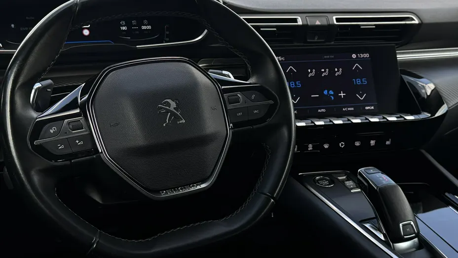 PEUGEOT 508 -