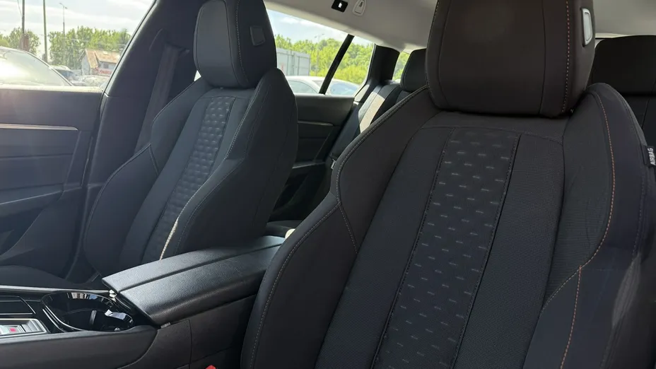 PEUGEOT 508 -