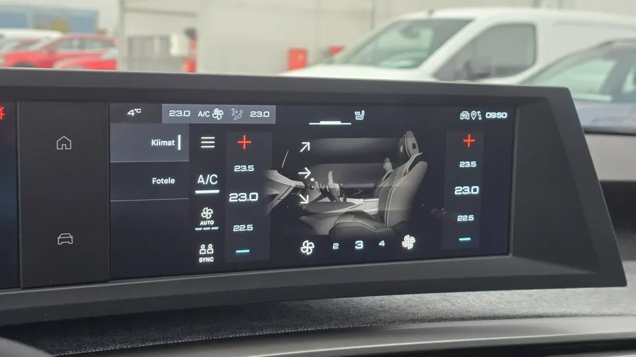 PEUGEOT 3008 -