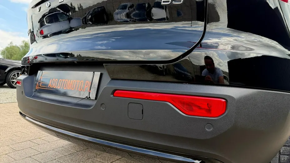 VOLVO XC40 -
