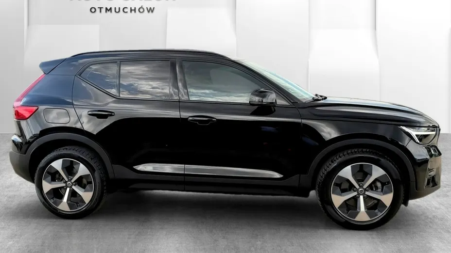 VOLVO XC40 -