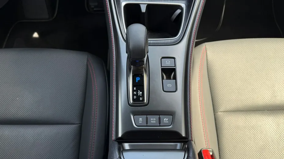 LEXUS LBX -