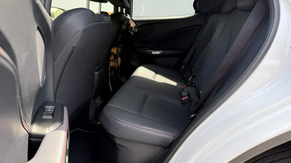 LEXUS LBX -