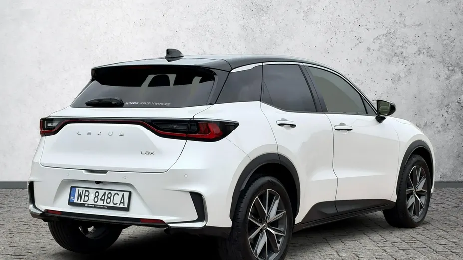 LEXUS LBX -