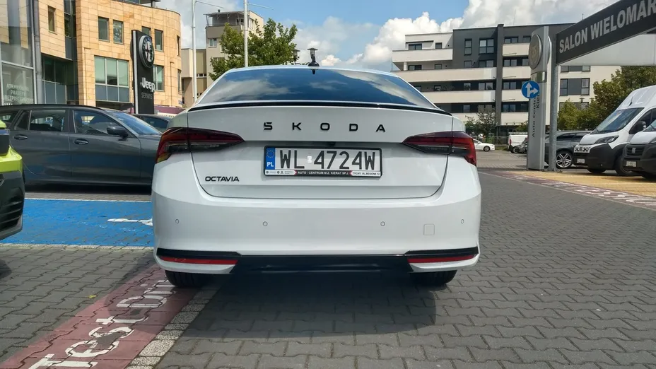 SKODA Octavia -