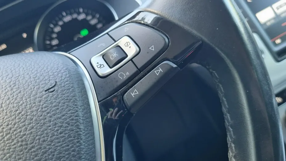 VOLKSWAGEN Passat -
