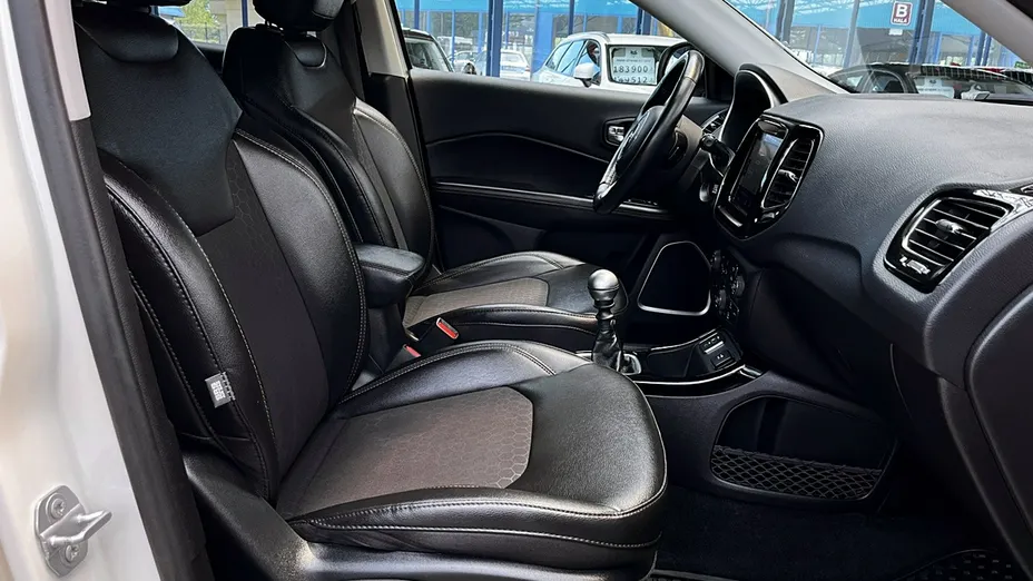 JEEP Compass -