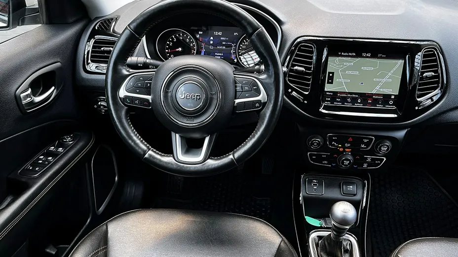 JEEP Compass -