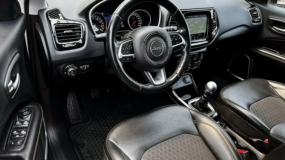 JEEP Compass -