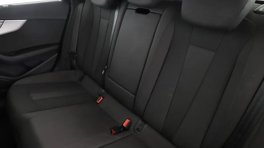 AUDI A4 -