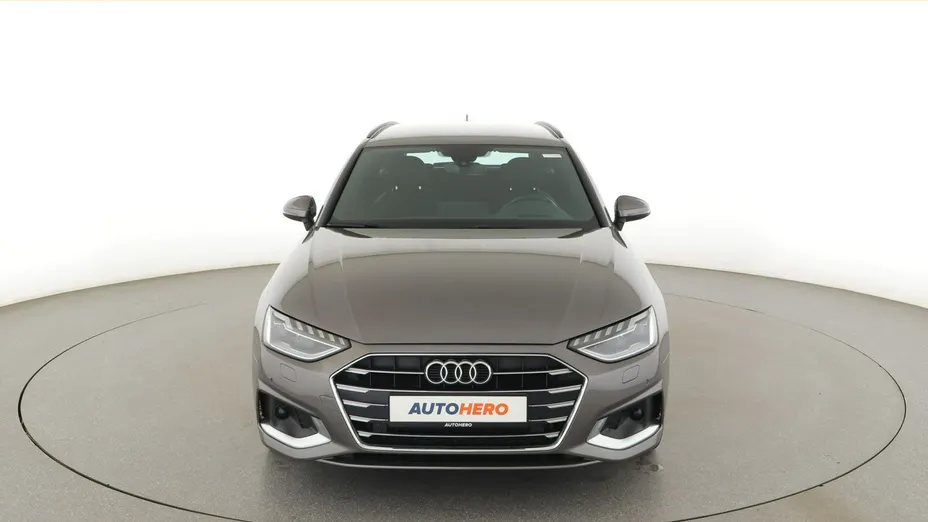 AUDI A4 -