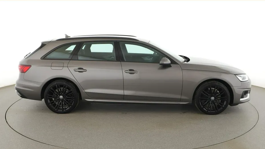 AUDI A4 -