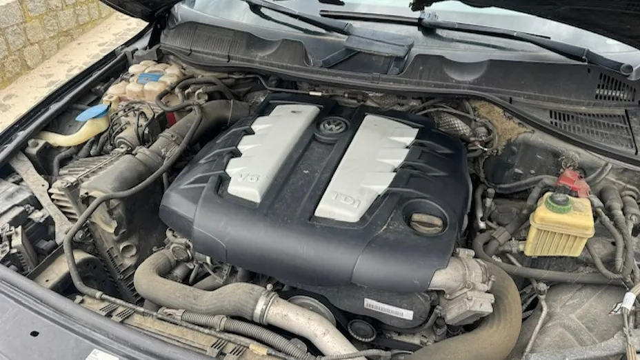 VOLKSWAGEN Touareg -