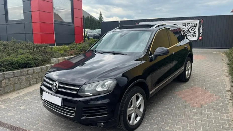 VOLKSWAGEN Touareg -