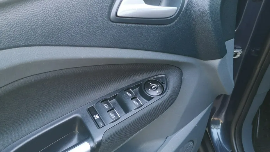 FORD C-MAX -