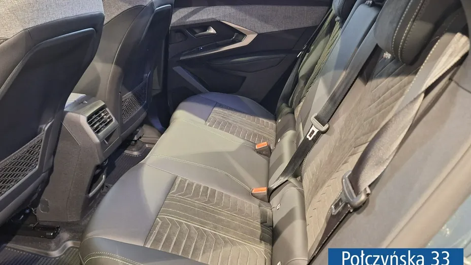 PEUGEOT 3008 -