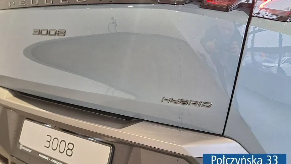 PEUGEOT 3008 -