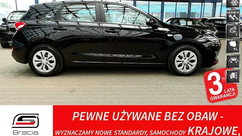 HYUNDAI i30 -