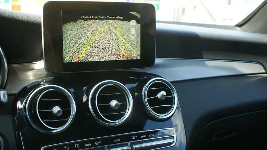 MERCEDES-BENZ GLC -