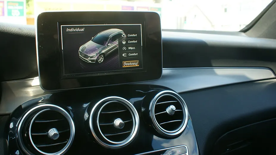 MERCEDES-BENZ GLC -