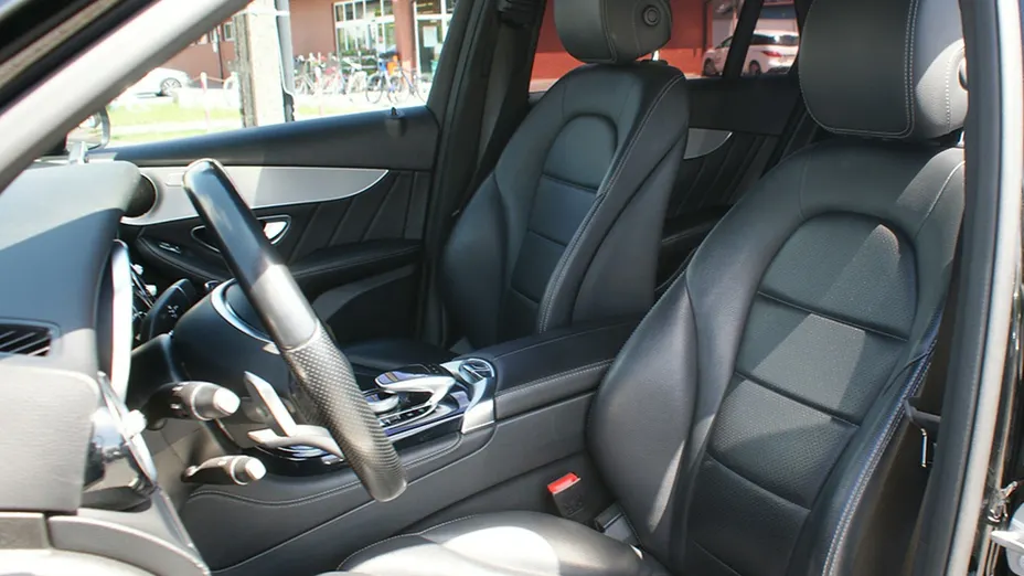 MERCEDES-BENZ GLC -