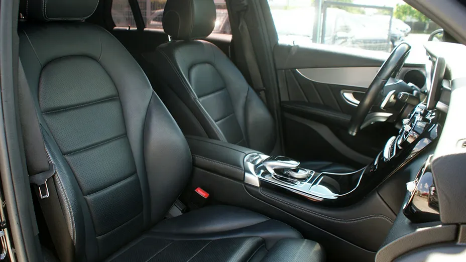 MERCEDES-BENZ GLC -