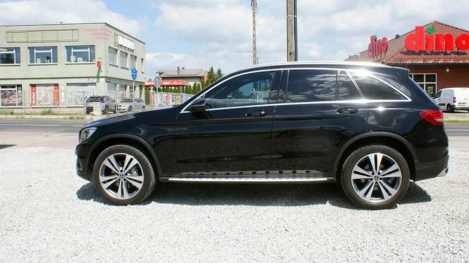 MERCEDES-BENZ GLC -