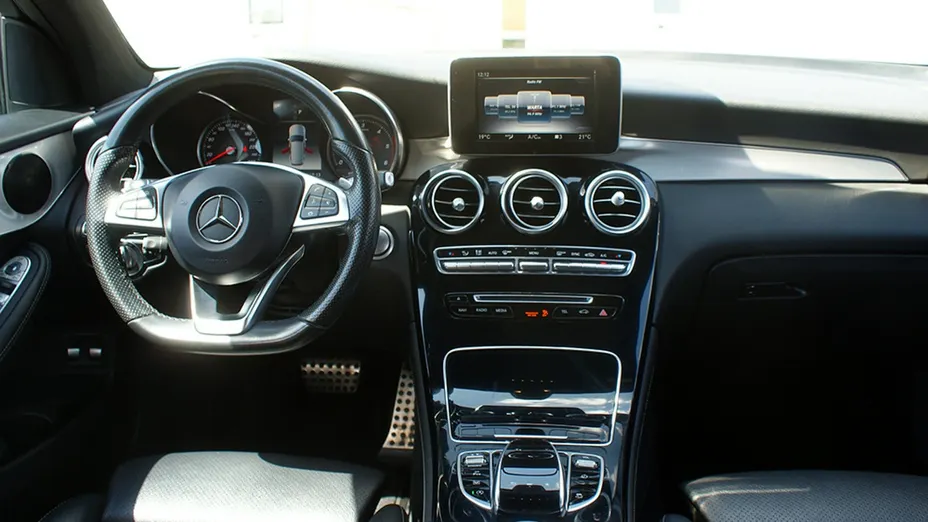 MERCEDES-BENZ GLC -