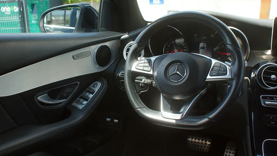 MERCEDES-BENZ GLC -