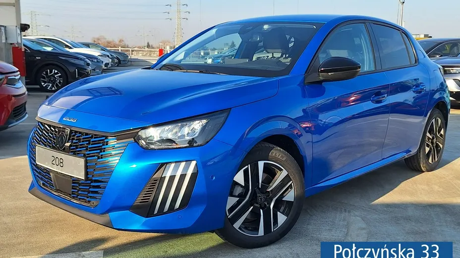 PEUGEOT 208 -