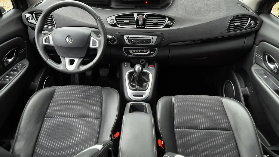 RENAULT Grand Scenic -