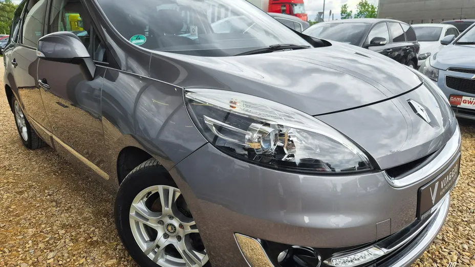 RENAULT Grand Scenic -