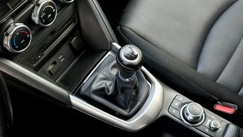 MAZDA CX-3 -