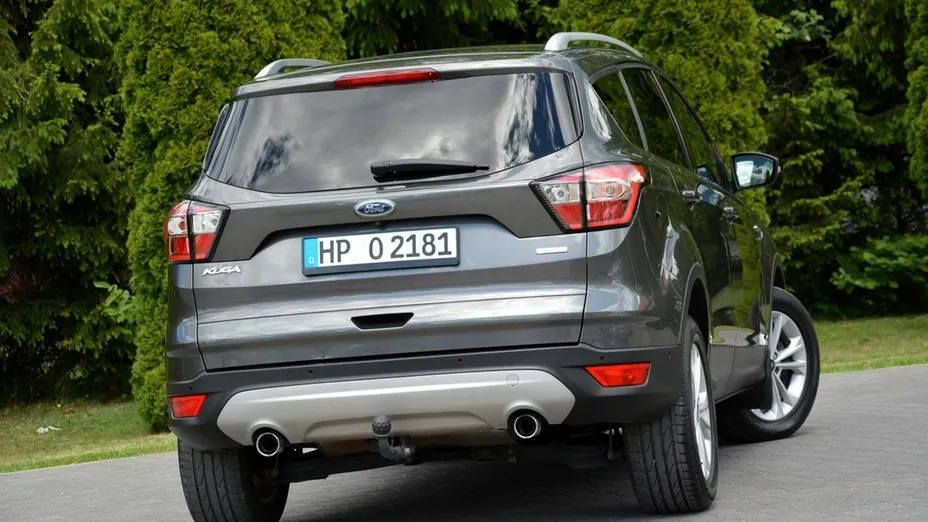 FORD Kuga -