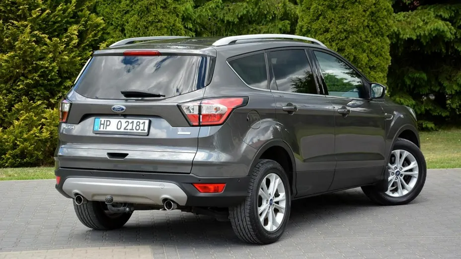 FORD Kuga -