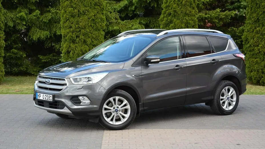 FORD Kuga -