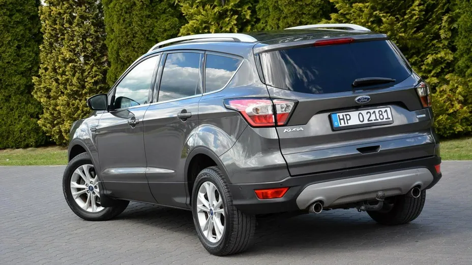 FORD Kuga -