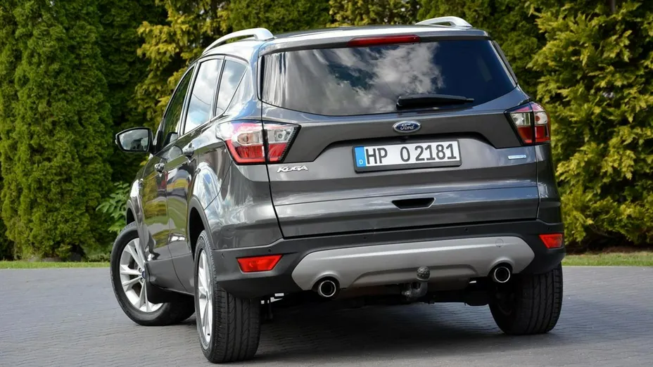 FORD Kuga -