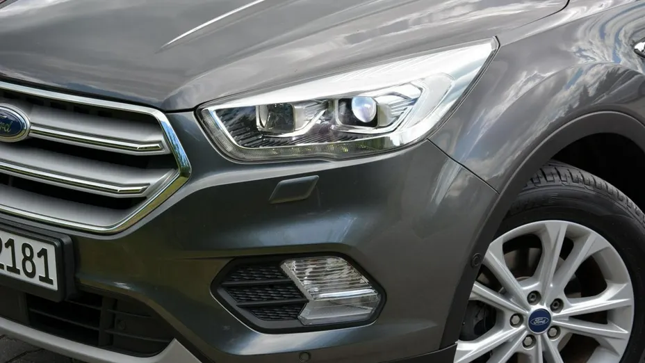 FORD Kuga -