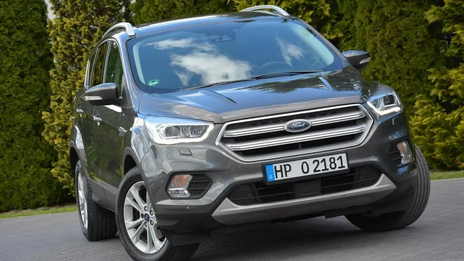FORD Kuga -